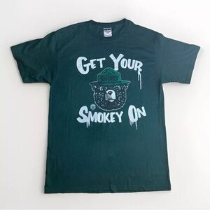 Smokey The Bear Get Your Smokey On mens Green Graphic Jerzees t-shirt,Y2K|Size:M